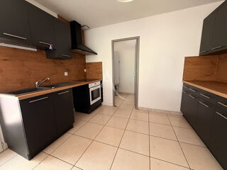  Maison à louer 4 pièces 105 m²