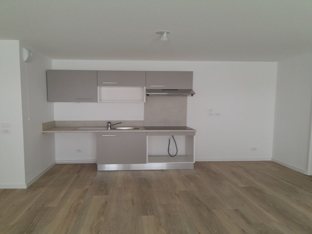 Location Appartement T3 de 72.75m2 + Loggia de 23.80m2 + PKG Lormont