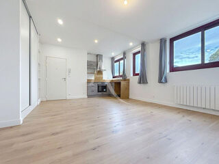  Appartement à louer 2 pièces 40 m²