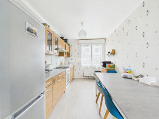  Immeuble � vendre 7 pi�ces 128 m�