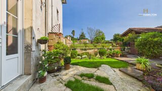  Maison à vendre 15 + pièces 539 m²