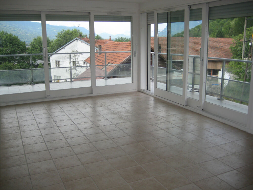 Location Appartement APPARTEMENT PALLUD - 3 pièce(s) - 76,44 m2 Pallud