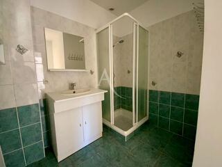  Appartement à louer 3 pièces 64 m²