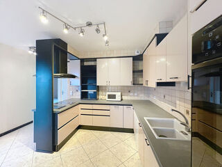  Maison � vendre 5 pi�ces 205 m�