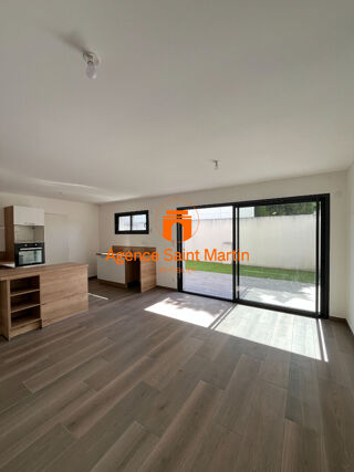  Maison à louer 5 pièces 102 m²