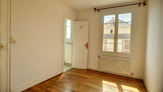 Appartement à louer 2 pièces 34 m²
