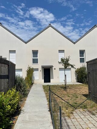  Maison à louer 4 pièces 87 m²