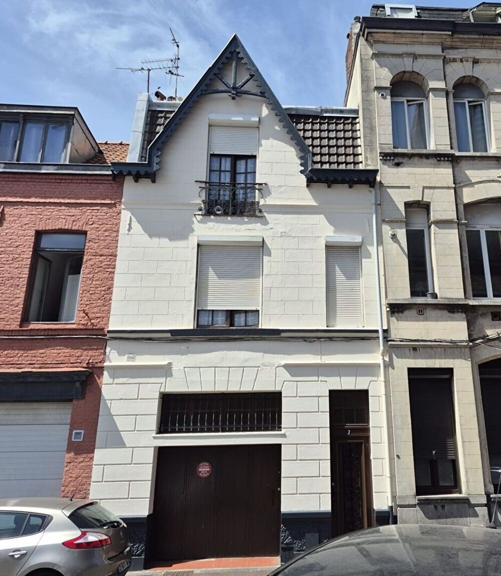 Maison Bel-étage 2 chambres + garage !