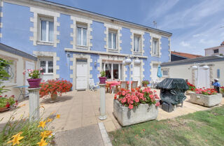  Maison  vendre 7 pices 265 m