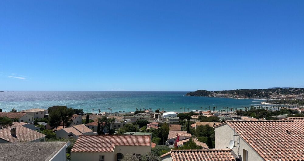 Maison Six Fours Les Plages 6 pièce(s) 170 m2