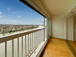  Appartement à louer 4 pièces 94 m²