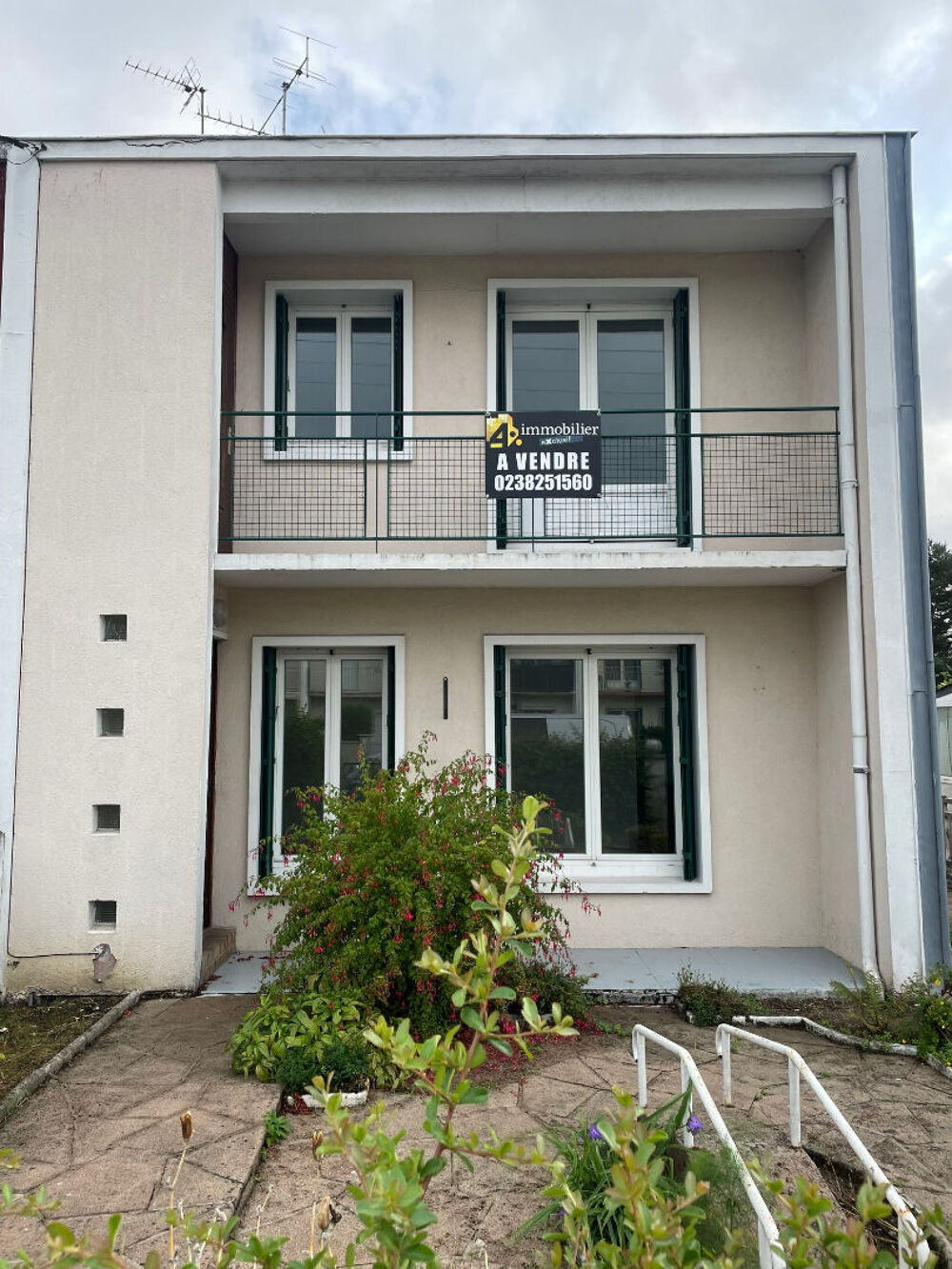 FLEURY LES AUBRAIS