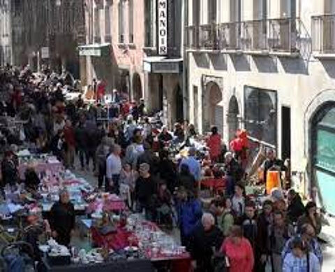  location pure 45 m² extraction terrasse 15 places ou 3.5 ml devant la boutique 