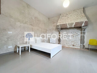  Maison  louer 7 pices 215 m