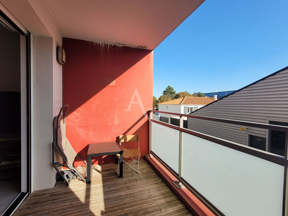 La Rochelle - Quartier La Pallice - T2 avec balcon et stationnement