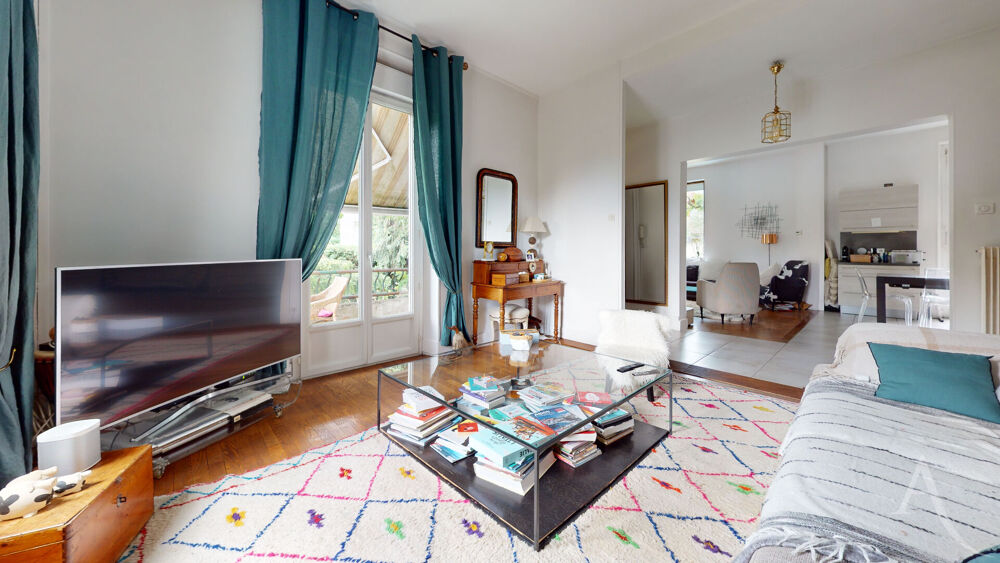 EXCLUSIVITE - Villa de charme des années 30 - 168 m² - Jardin arboré, piscine, terrasses - Calme et élégance