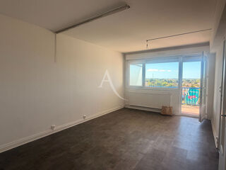  Appartement à louer 1 pièce 50 m²