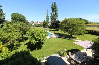  Maison à vendre 8 pièces 242 m²