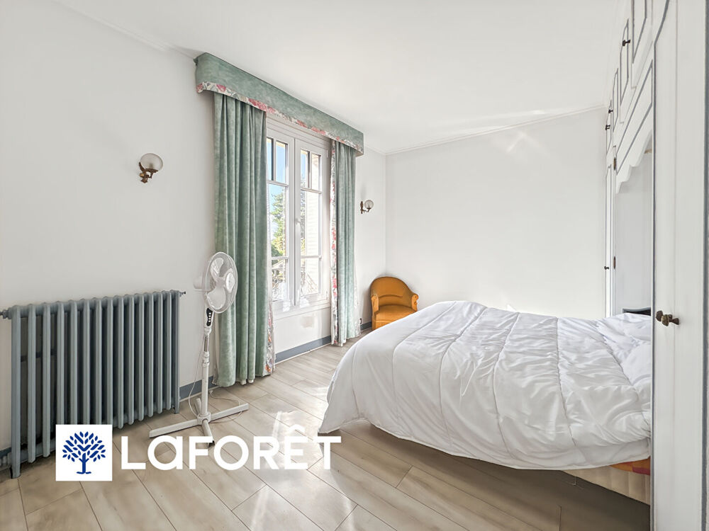 Vente Maison Maison 6 pièces à vendre à Sainte Geneviève des Bois Proximité gare commerces - Réf 11032 Sainte genevieve des bois