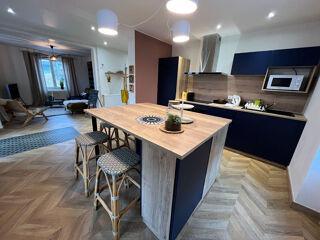  Immeuble  vendre 12 pices 200 m