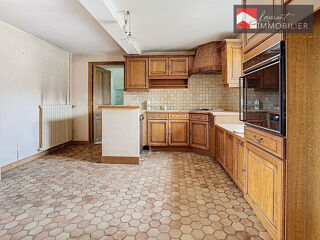  Maison à vendre 7 pièces 234 m²