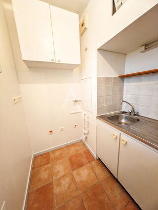  Appartement à louer 1 pièce 25 m²