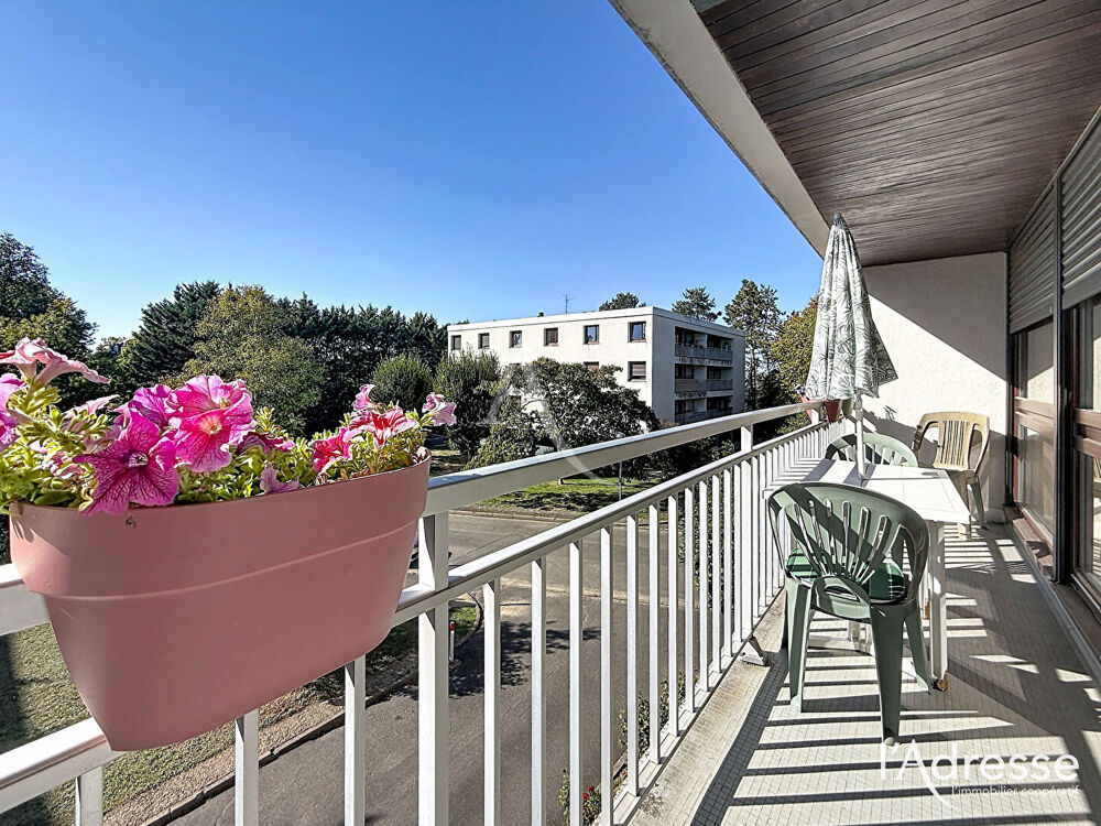 Vente Appartement Appartement T4 lumineux avec double salon-séjour, cave et parking à Saint-Cyr-sur-Loire - Quartier La Source Saint cyr sur loire