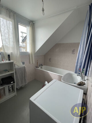  Appartement à louer 2 pièces 39 m²
