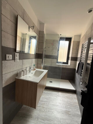  Appartement � louer 3 pi�ces 107 m�