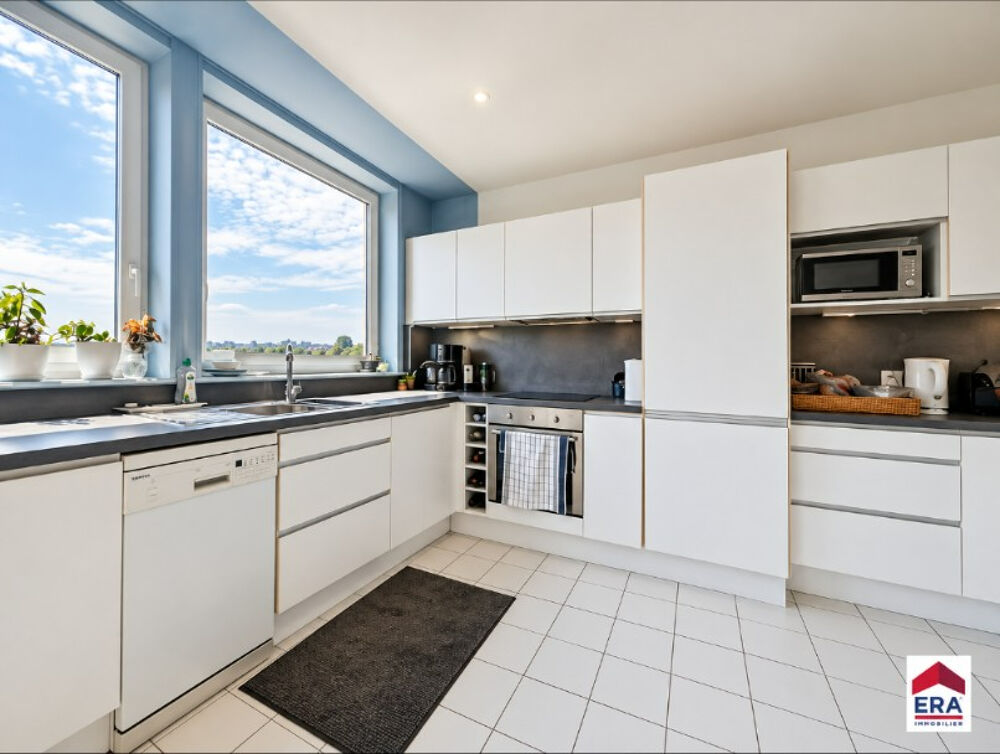 Vente Appartement Appartement - 105 m² - Balcons - Garage fermé - Cave - Roubaix Barbieux Roubaix