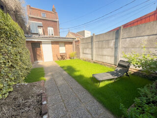  Immeuble à vendre 103 m²