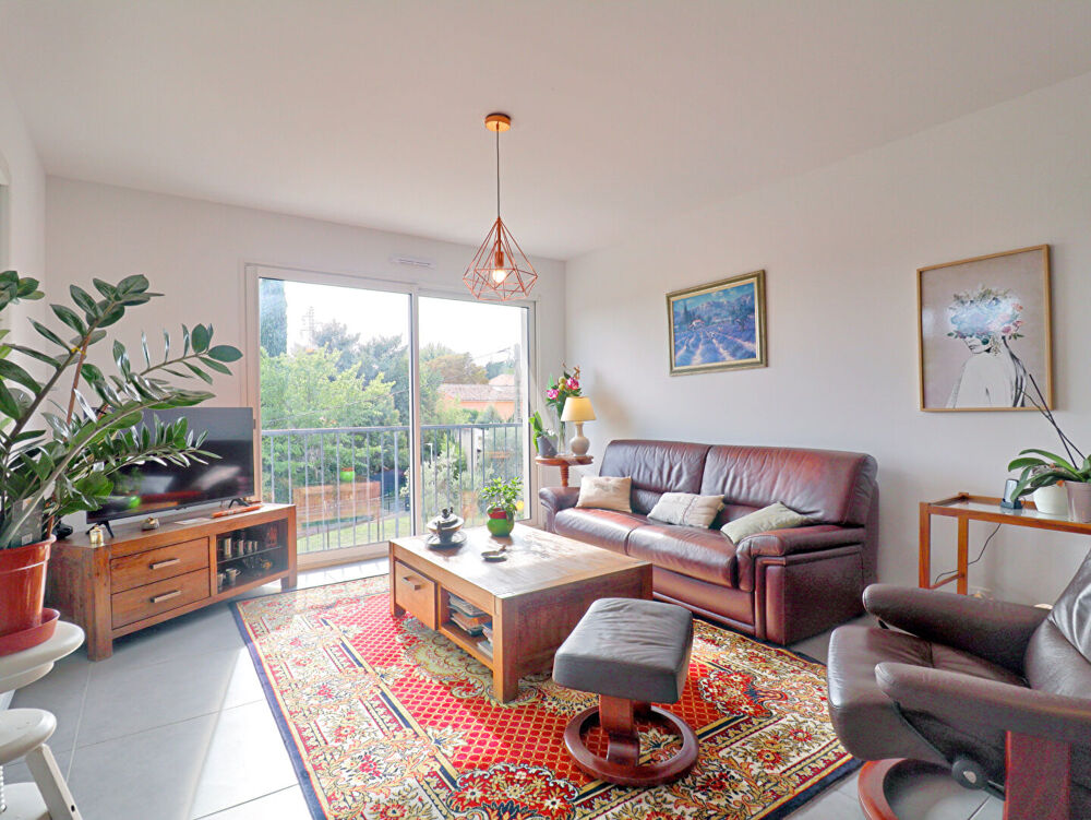 Location Appartement APPARTEMENT RECENT VOLX TYPE 3 AVEC TERRASSE ET DEUX PLACES DE PARKING Volx