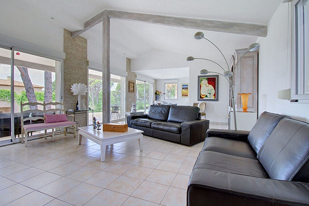 A VENDRE EN EXCLUSITIVE - Maison Vidauban 5 pièces 121 m2 + Studio 36m2 - Piscine- Garage