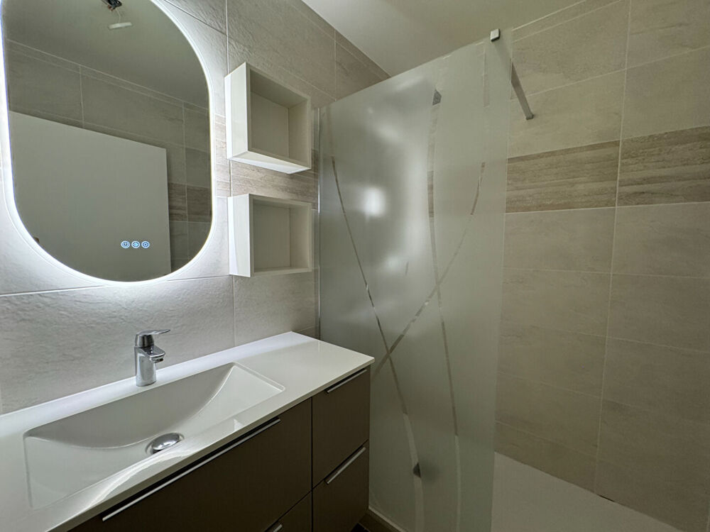 EXCLUSIVITÉ APPARTEMENT 3 PIÈCES IDÉALEMENT SITUÉ À LONS-LE-SAUNIER 65 m2