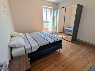  Appartement à louer 3 pièces 83 m²