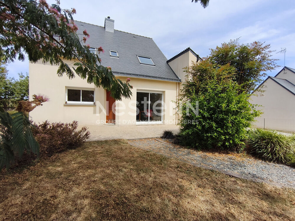 Vente Maison Maison à vendre à Sérent - 4 chambres - jardin - commerces et écoles à pied Serent