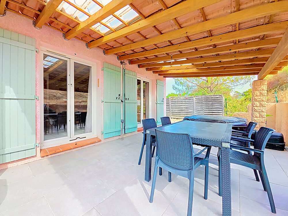 EXCLUSIVITE : MAISON DE PLAIN PIED 4P 88M2 AVEC JARDIN ET PISCINE