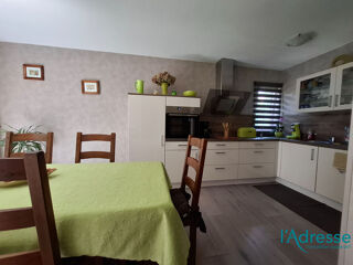  Maison  vendre 6 pices 144 m