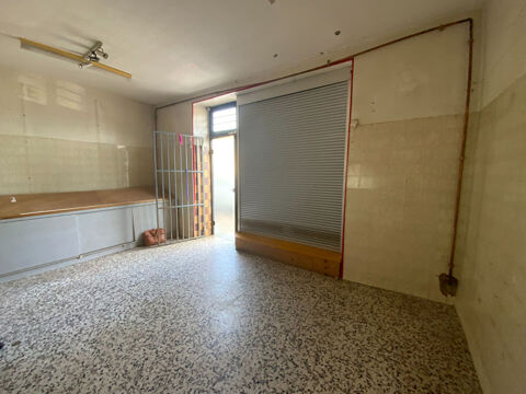   Local commercial secteur Croix-Mene - 48m + annexes 