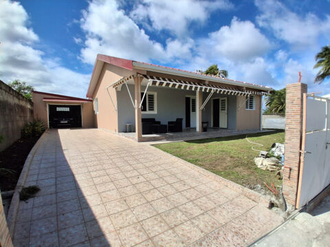   Villa Basse Pointe 4 pice(s) + garage ferm Maison - 4 pice(s) - 85 m