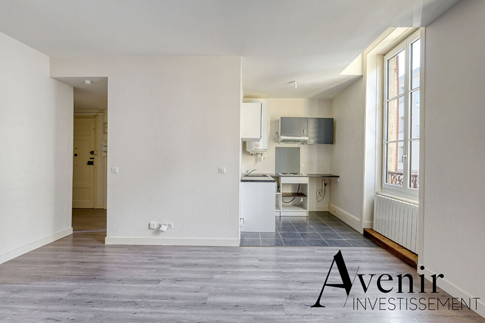 Vente Appartement ÉCULLY HYPERCENTRE - T3 TRAVERSANT - RENOVE Ecully