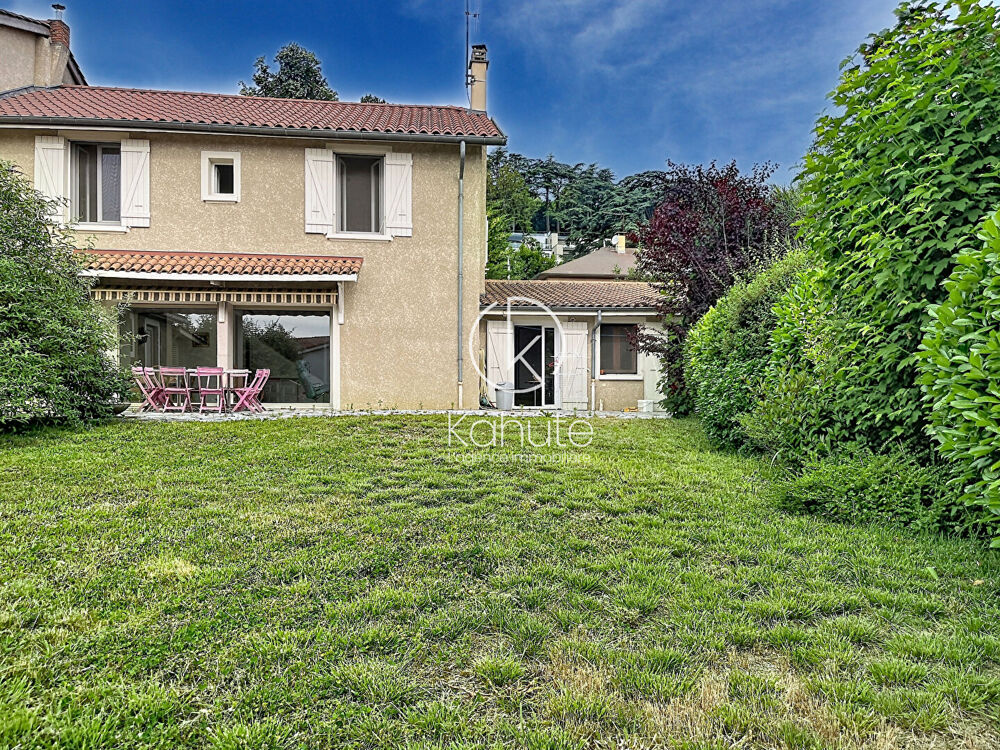 Vente Maison Maison Saint Cyr Au Mont D Or 6 pièce(s) 160 m2, 4 chambres, , garage, 2 places de parking, annexes, jardin Saint cyr au mont d or