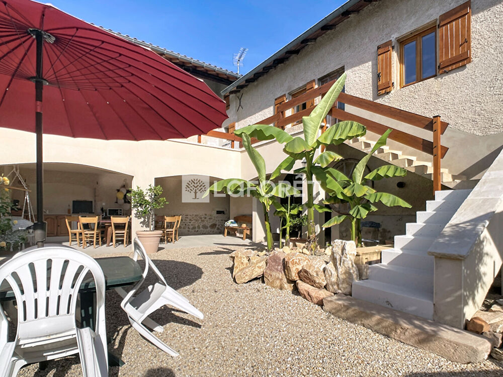 Maison 7 pièces 177 m² · à Belleville en Beaujolais · 177 m² · 365 000 €