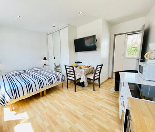  Immeuble à vendre 15 + pièces 700 m²