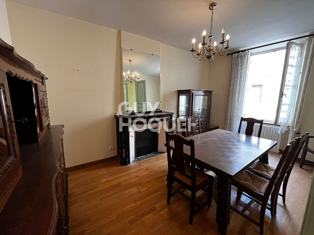 Maison à vendre à HOMPS - 7 pièces, 5 chambres, bon état
