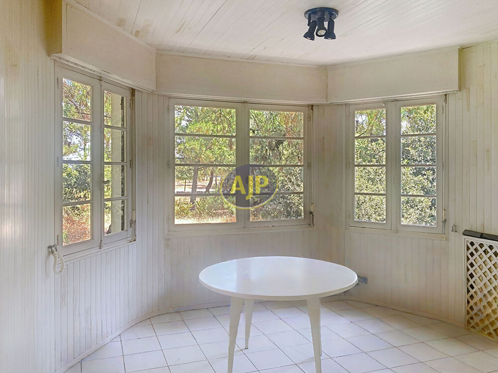 Maison en R + 1 Le Verdon/Mer 8 pièces 180 m2