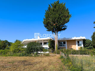  Maison à vendre 10 pièces 362 m²