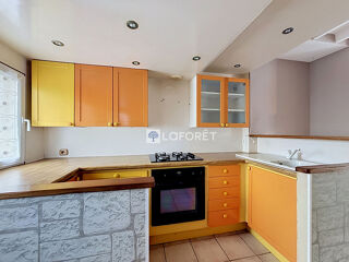  Maison à louer 4 pièces 83 m²