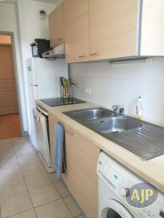  Appartement à louer 3 pièces 66 m²