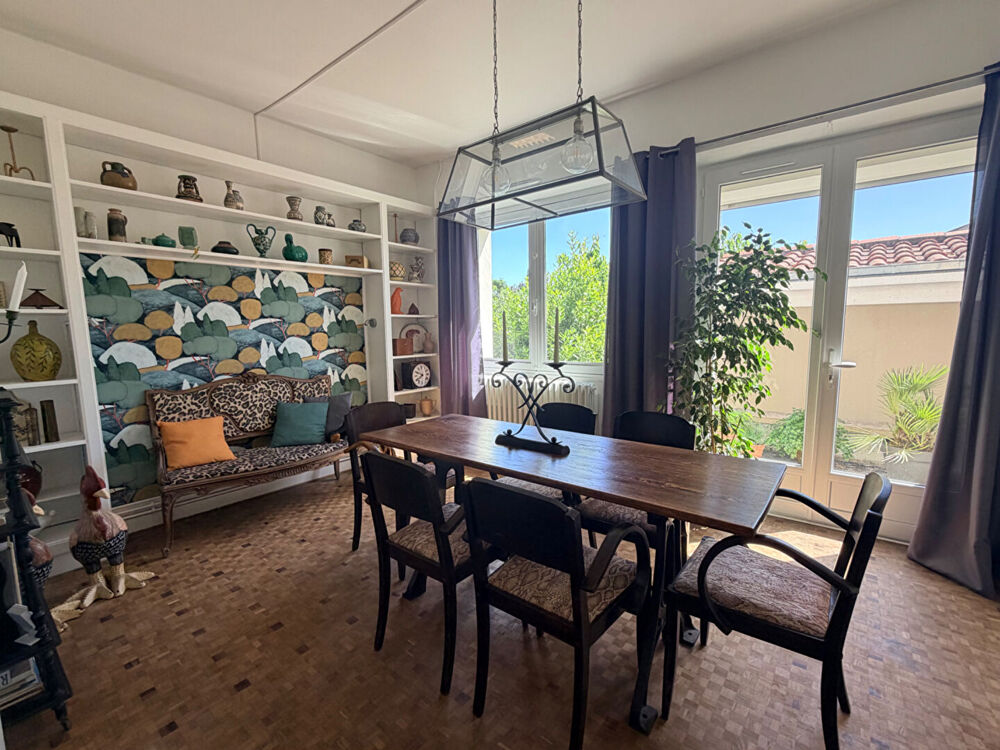 Vente Maison Maison Rochefort 6 pièce(s) 191 m2 Rochefort